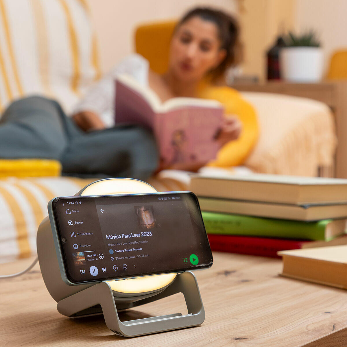 🔊✨ Altavoz Bluetooth + Cargador Inalámbrico LED – Souwis InnovaGoods ✨🔋