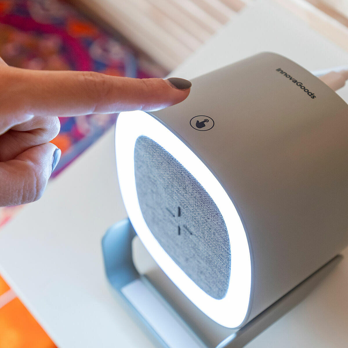 🔊✨ Altavoz Bluetooth + Cargador Inalámbrico LED – Souwis InnovaGoods ✨🔋